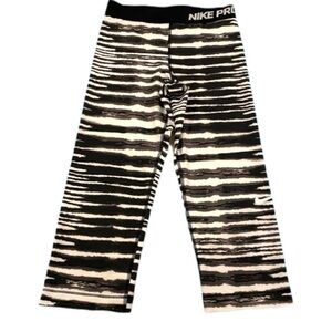 Nike Pro leggings size S